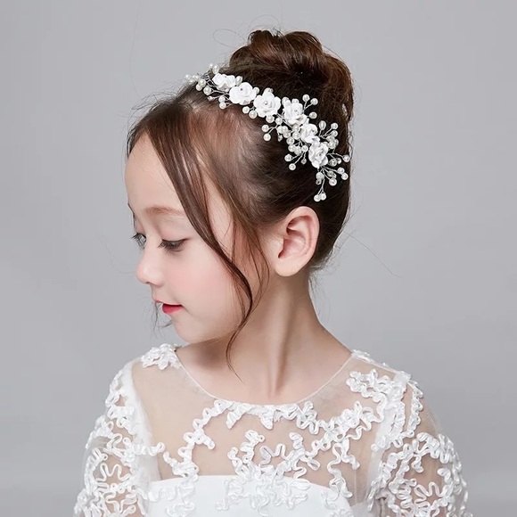 Accessories - Pearl and Crystal White Flower Bridal Hair Comb